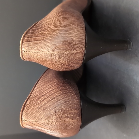 Ralph Lauren Collection Brown Heeled Shoes,Size 7. - Picture 6 of 12